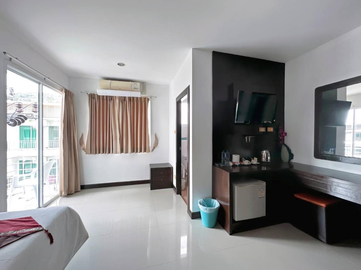 Abby'S House Hotel Patong Bagian luar foto