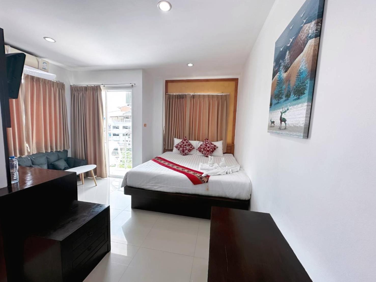 Abby'S House Hotel Patong Bagian luar foto