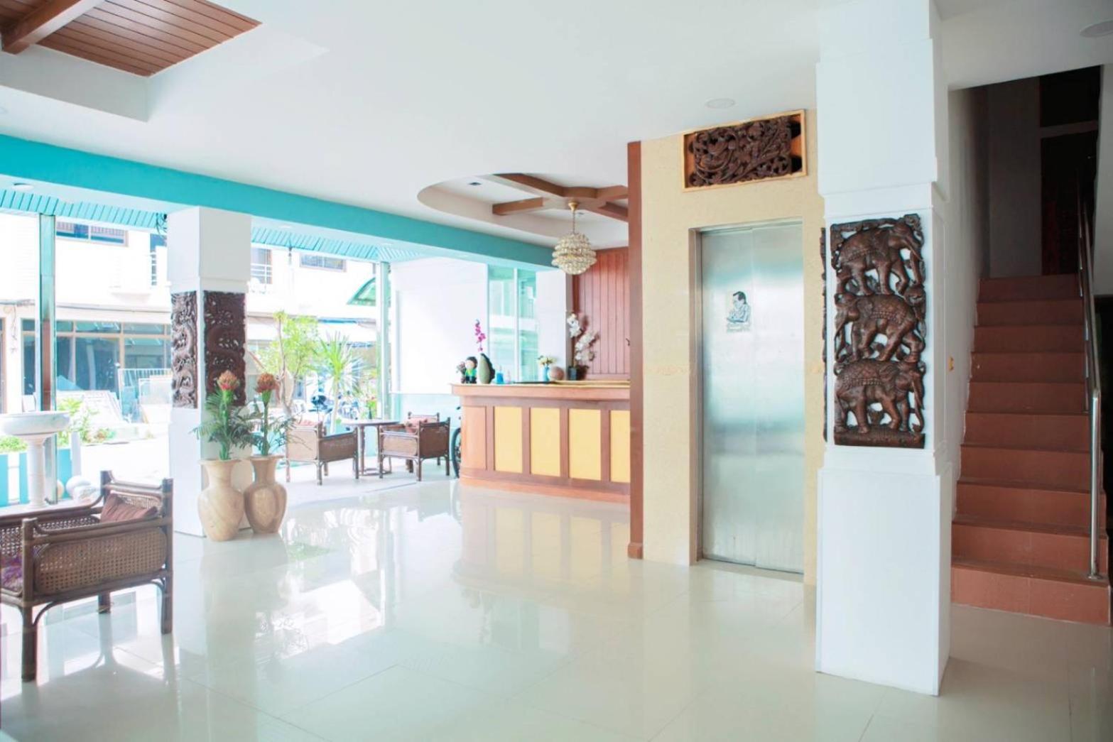 Abby'S House Hotel Patong Bagian luar foto